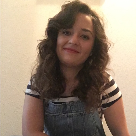 Meet your Posher, Delaney - Picture 1 of 1